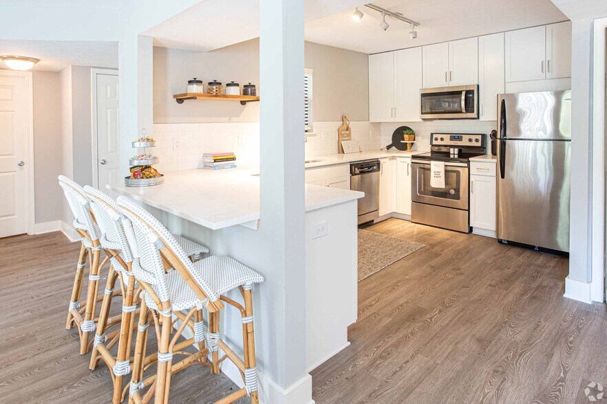 Mallard Crossing at St. Matthews 400 Mallard Creek Rd Louisville KY