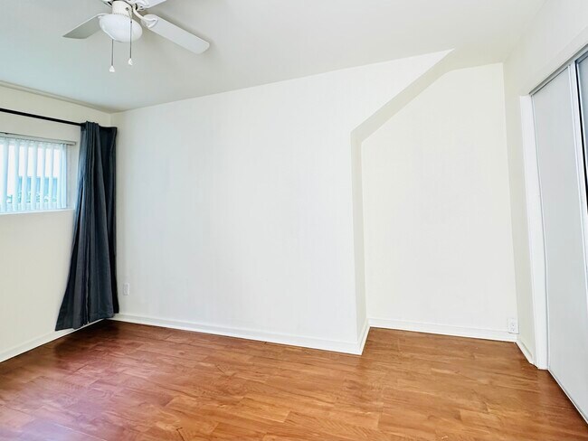 Building Photo - 617 S Shelton St