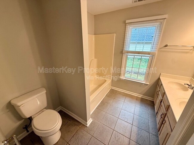 Building Photo - 103 Miramar Ct