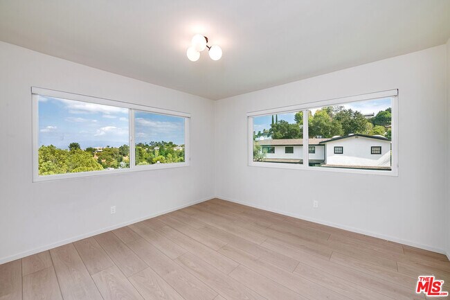 Building Photo - 3643 Ballina Canyon Rd