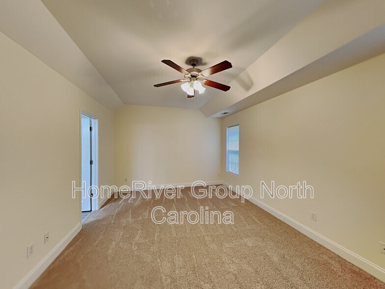 Building Photo - 1820 Savannas Run Dr