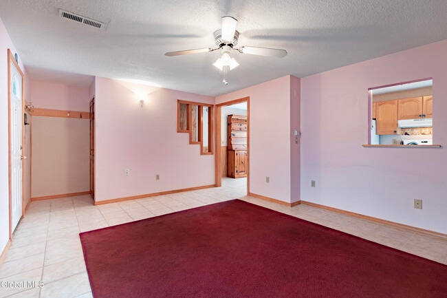 Building Photo - 43 Commons Dr