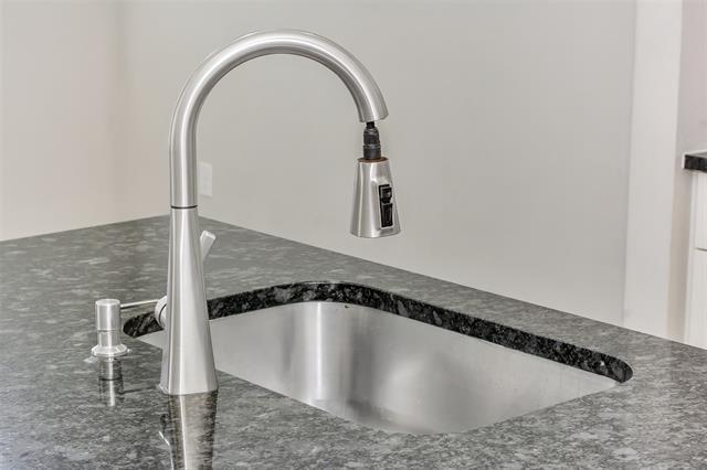 Building Photo - 3604 Aaron Pl