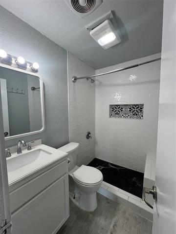 Building Photo - 3453 Wayside Ave