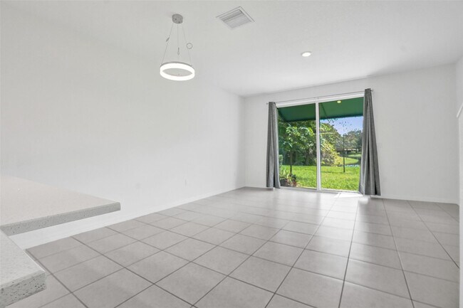 Building Photo - 4748 SW 63rd Terrace