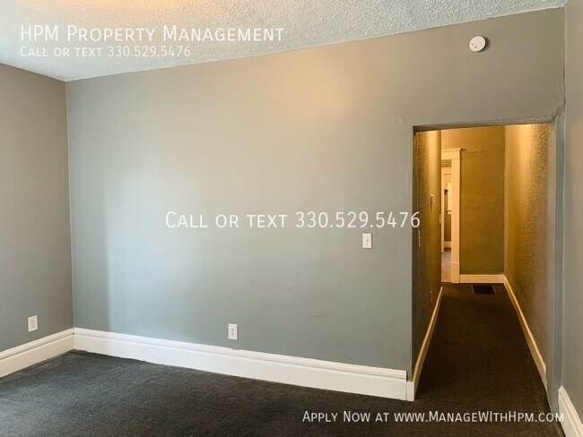 Building Photo - 515 Sumner St