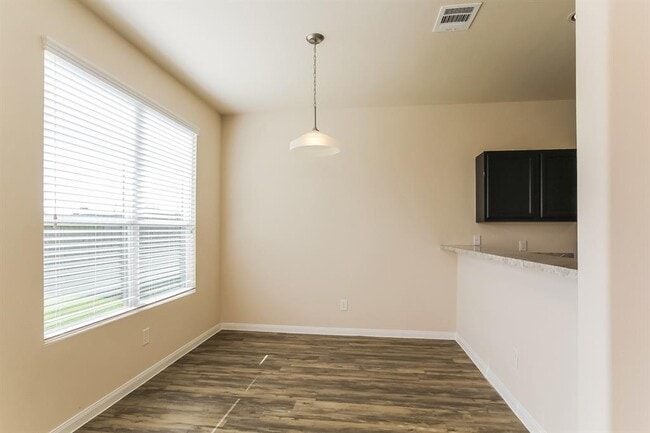 Building Photo - 9622 Franconia Dr