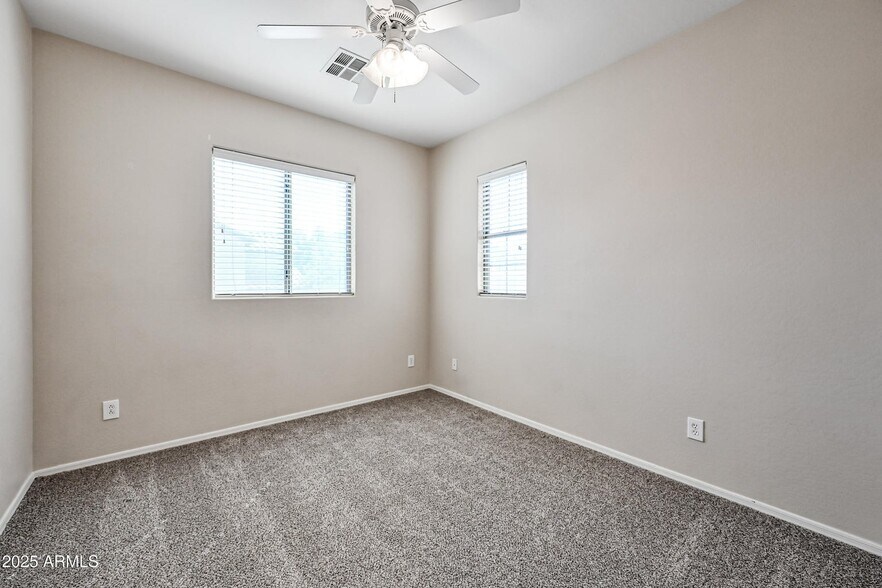 Building Photo - 5307 W Paso Trl