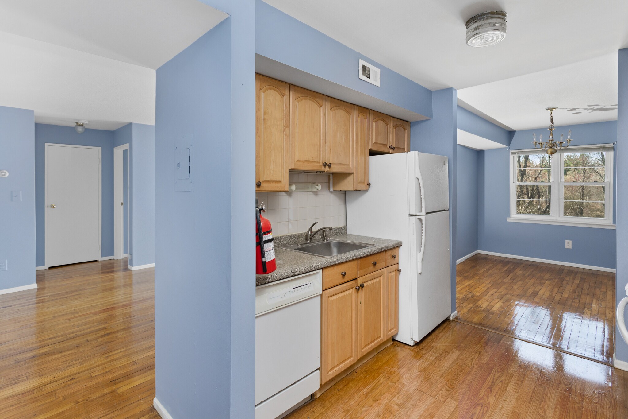 Building Photo - 1724 Country Mill Dr
