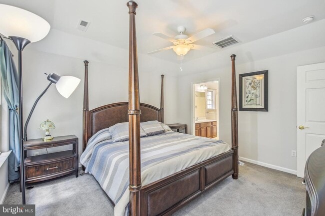 Building Photo - 102 Hunter's Way