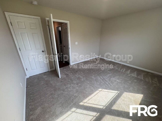 Building Photo - 110 Highland Pk Dr