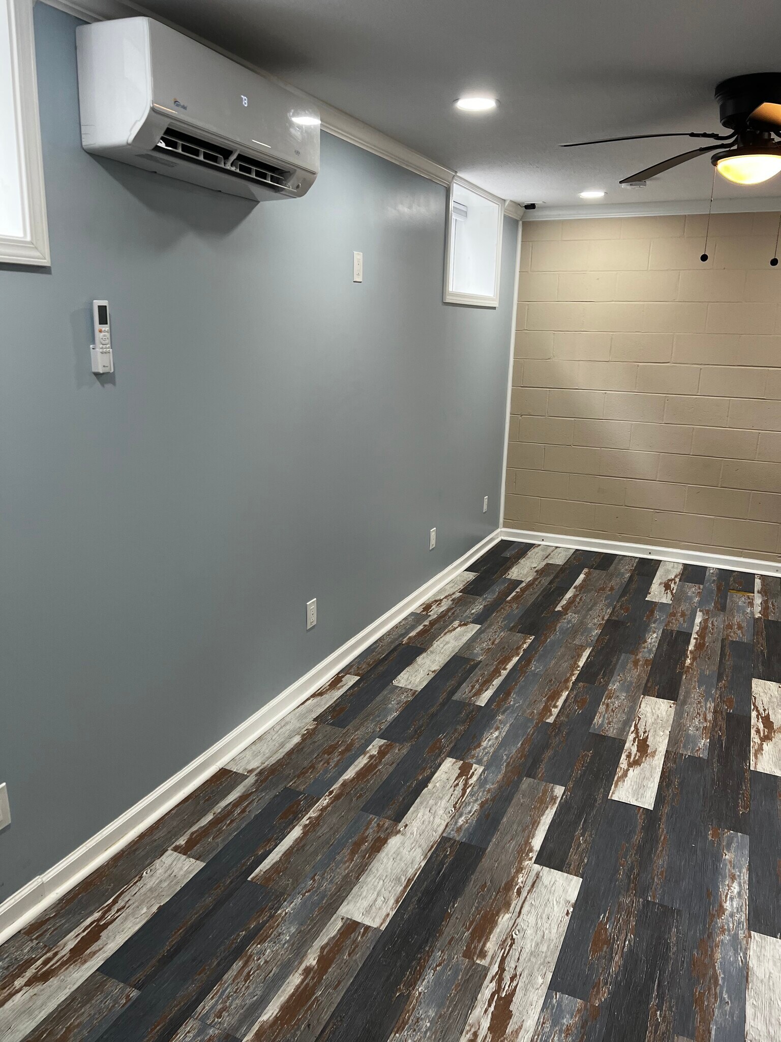 Building Photo - 289 Fox Trl