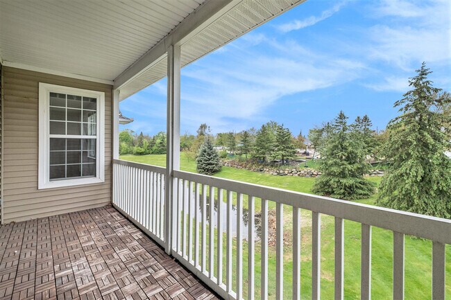 Building Photo - 2925 N Knightsbridge Cir