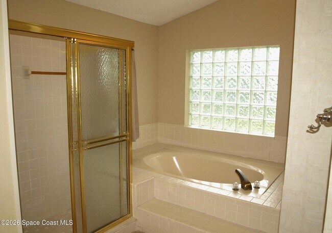 Building Photo - 1170 Briar Run Cir