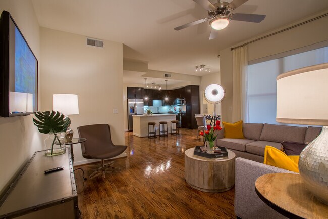 Building Photo - Live in the Heart of Downtown – $1,000 Look & Lease Offer