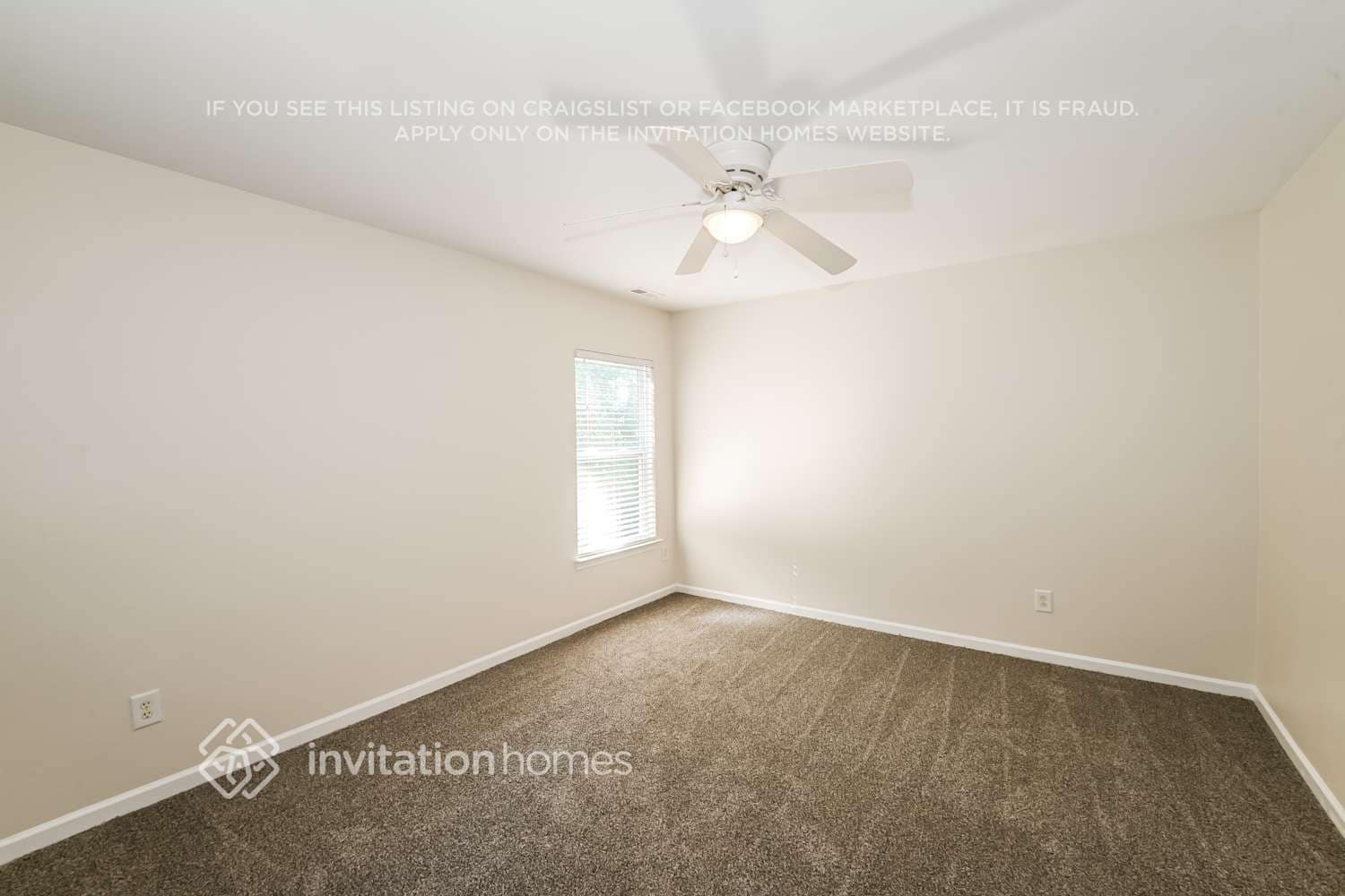 Building Photo - 2204 Golden Larch Ln