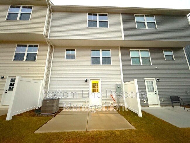 Building Photo - 7133 Capstan Ter