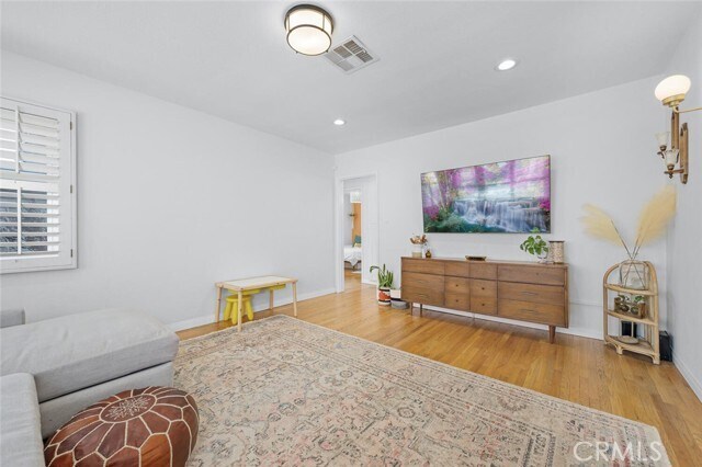 Building Photo - 5049 Adenmoor Ave