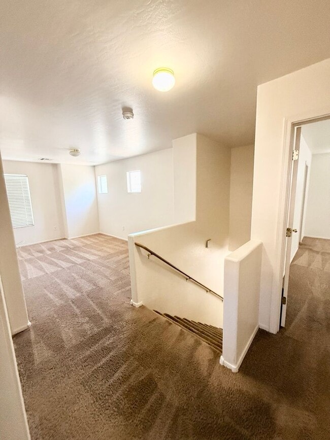 Building Photo - Beautiful Home in The Gardens- Free App Fee*