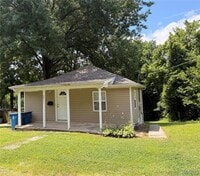 Building Photo - 2951 Hillcrest Ave