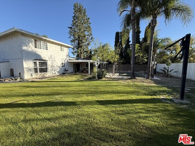 Building Photo - 12623 Jolette Ave