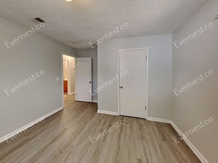 Building Photo - 239 Bellwood Ln