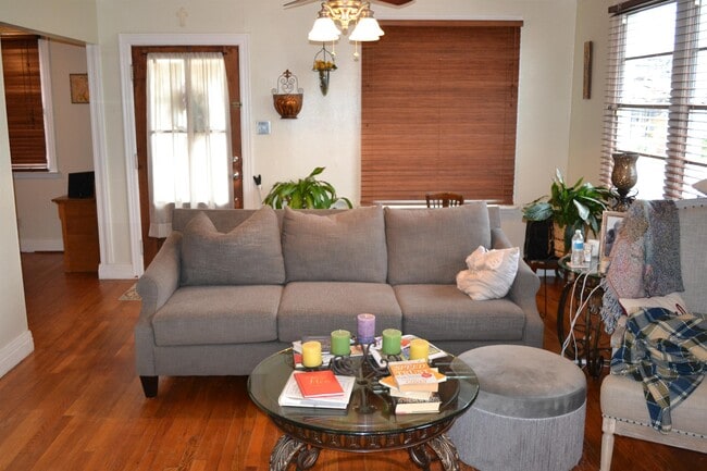 Building Photo - 128 Gruner Rd