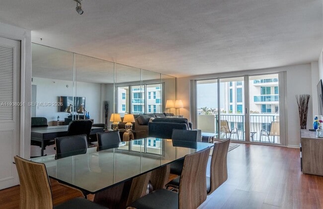 Building Photo - 9195 Collins Ave