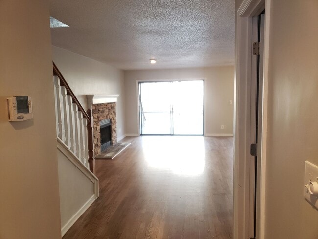 Building Photo - Come Home to the Cartecay