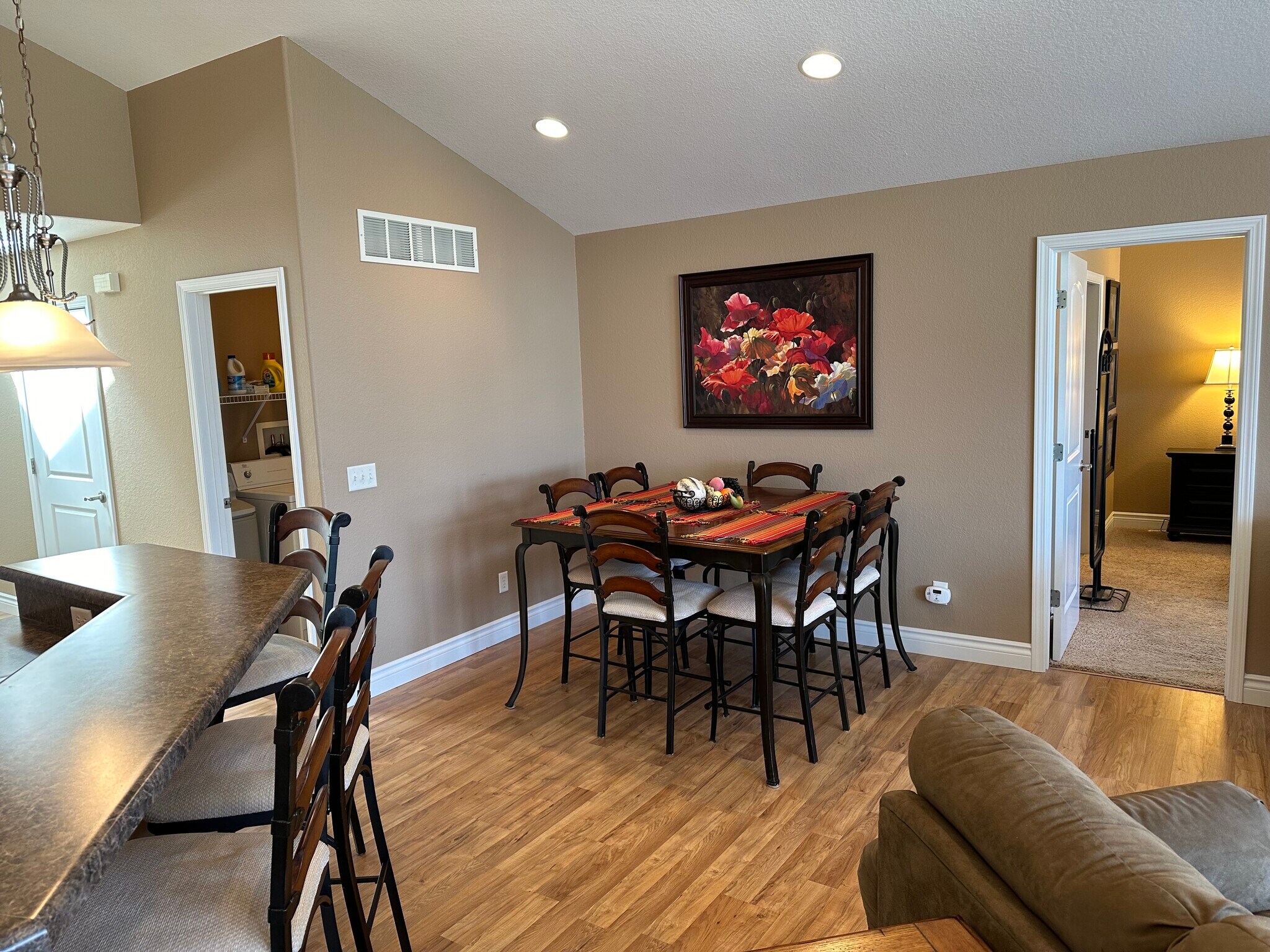 Building Photo - 5214 Big Ship