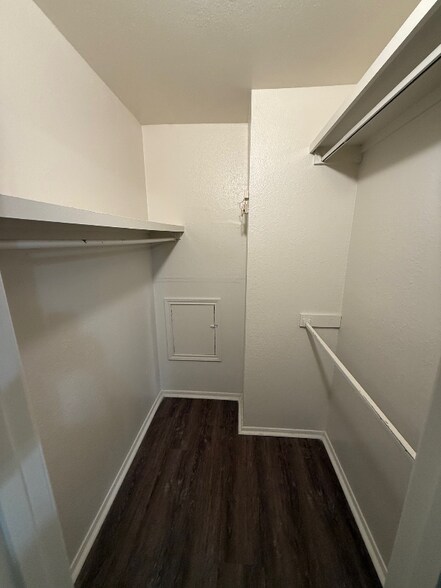 Building Photo - 4507 Coronado Ave