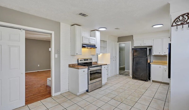 Building Photo - 221 Pecan Hill Dr