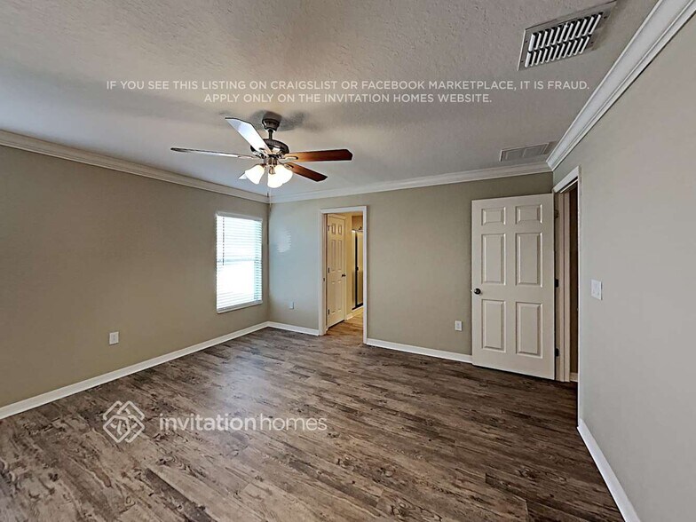 Building Photo - 8028 Diamond Creek Ln