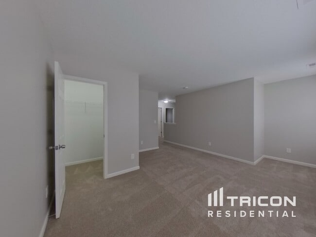 Building Photo - 3029 Decapolis Dr