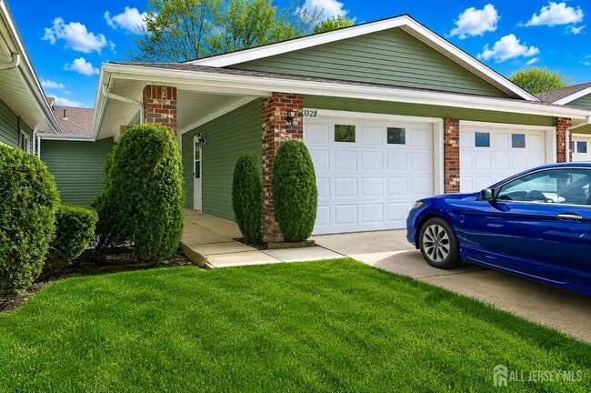 Building Photo - 332 Quinton Dr