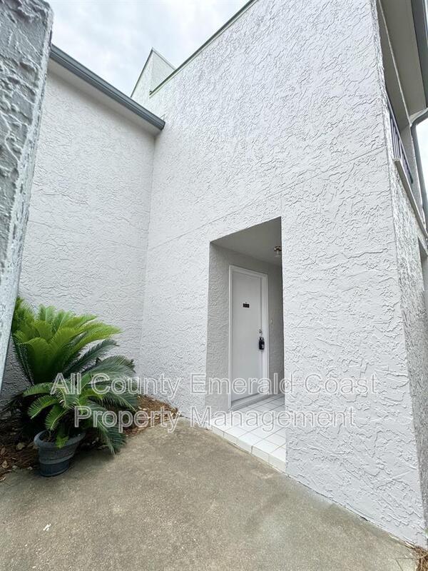 Building Photo - 930 Gulf Shore Dr