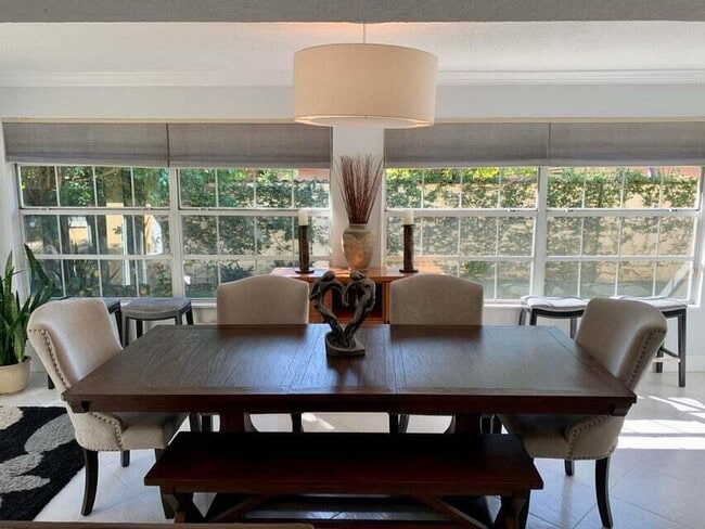 Building Photo - 3230 Aqua Vista Dr