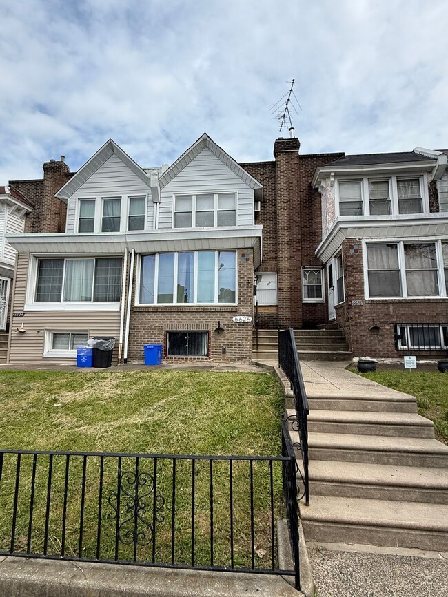 Building Photo - Wonderful Southwest Philadelphia Townhome