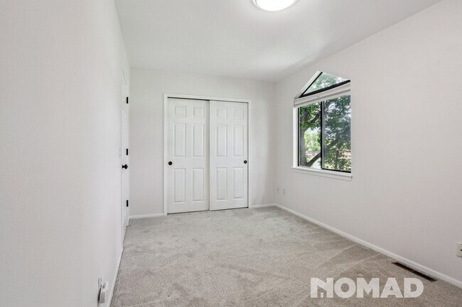 Building Photo - Charming 2BR Townhome in Arvada