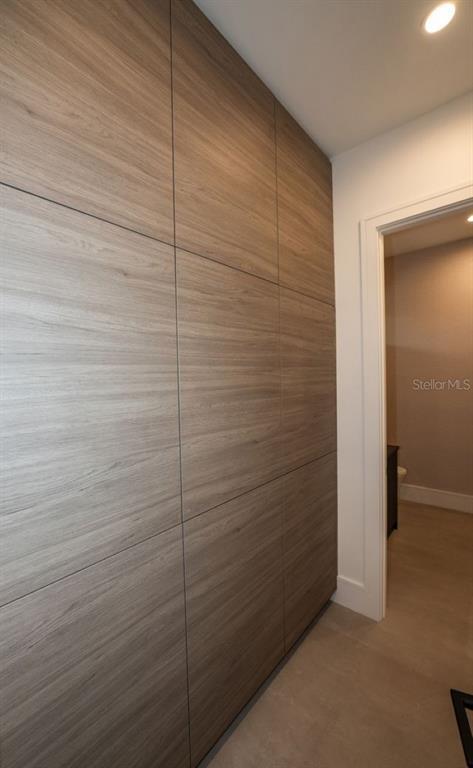 Building Photo - 3010 W Trilby Ave