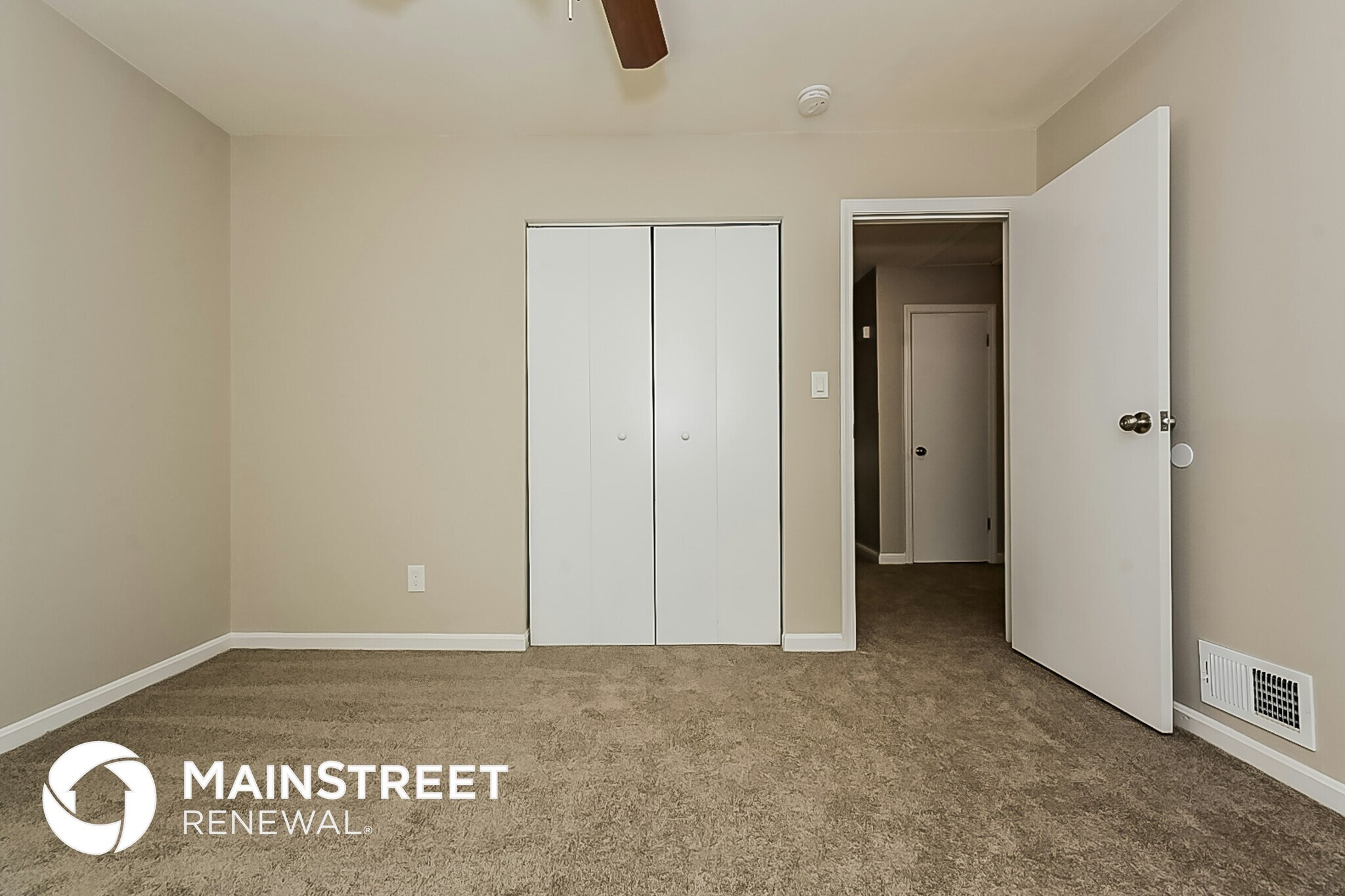 Building Photo - 5749 Cypress Ct