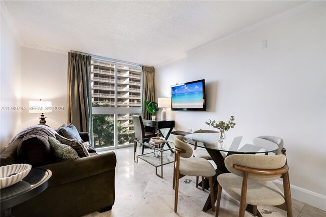 Building Photo - 2951 S Bayshore Dr