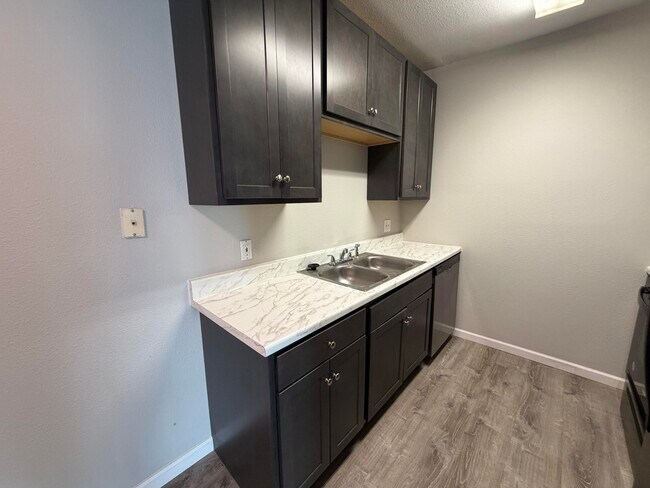 Building Photo - 3408 Balboa Ln