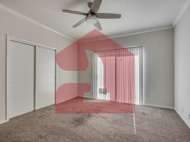 Building Photo - 2708 Silvertree Dr