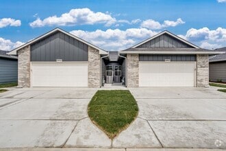 Building Photo - Brand New Long Beach Community