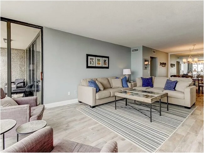 Building Photo - LONG TERM - FULLY FURNISHED 2/2 Open water...