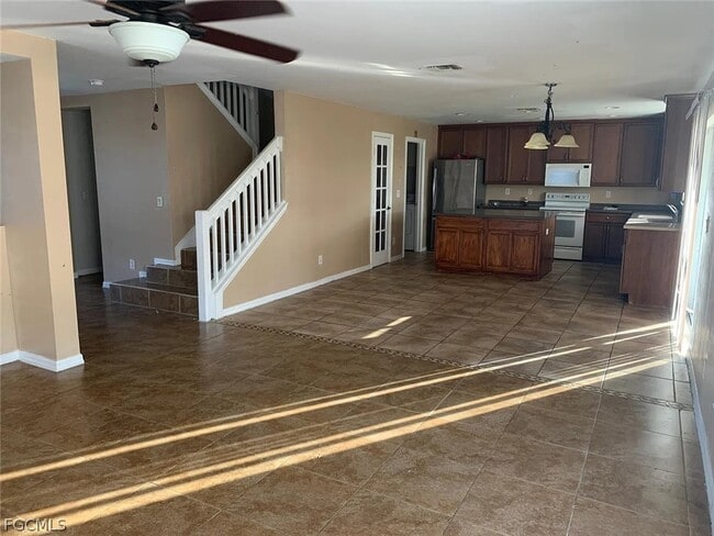 Building Photo - 30 NE 24th Terrace