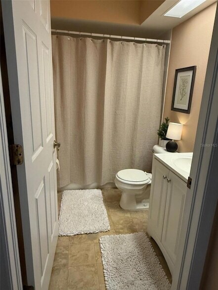 Building Photo - 4147 La Pasida Ln