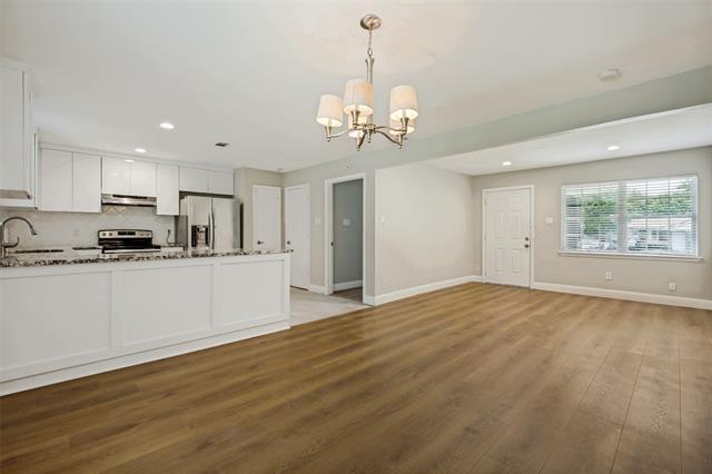 Building Photo - 717 Willowbrook Dr