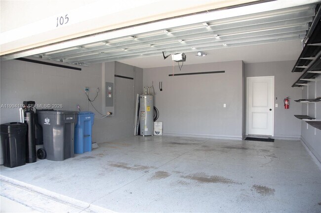 Building Photo - 105 Lacewing Pl